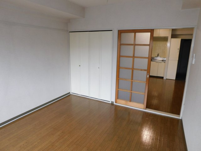 武蔵野市境南町２丁目の賃貸マンションの洋室|別部屋の写真です