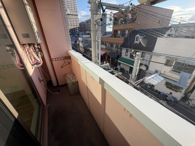villa de naruoのバルコニー