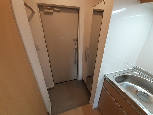 グランツ東生駒の玄関|毎日通る玄関はこちらです