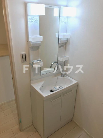 グリーム前原の洗面所