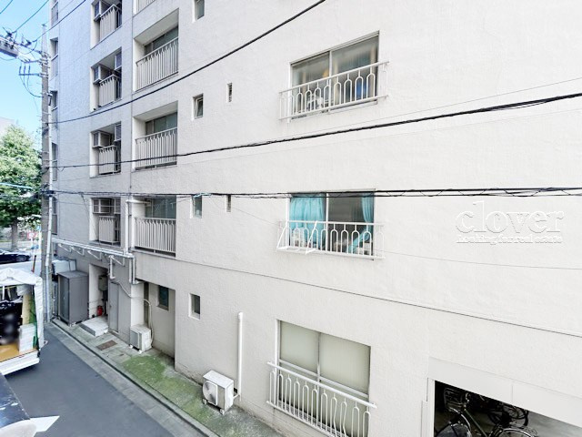 【設備】 | エントピア高円寺 | ロック式の集合ポスト。セキュリティや個人情報に対する意識の高まりが強い昨今では、ポストにロックがかかることも大事なポイントになります。～即日のご見学可能～　お問合せはお気軽にどうぞ。