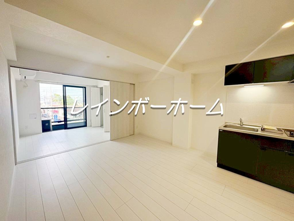 特典：仲介手数料が無料です!!の居間・リビング|★同建物の別部屋参考写真★