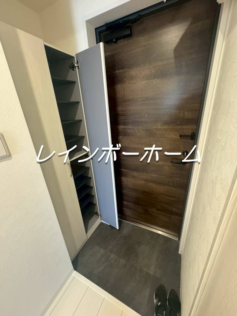 特典：仲介手数料が無料です!!の玄関|★同建物の別部屋参考写真★