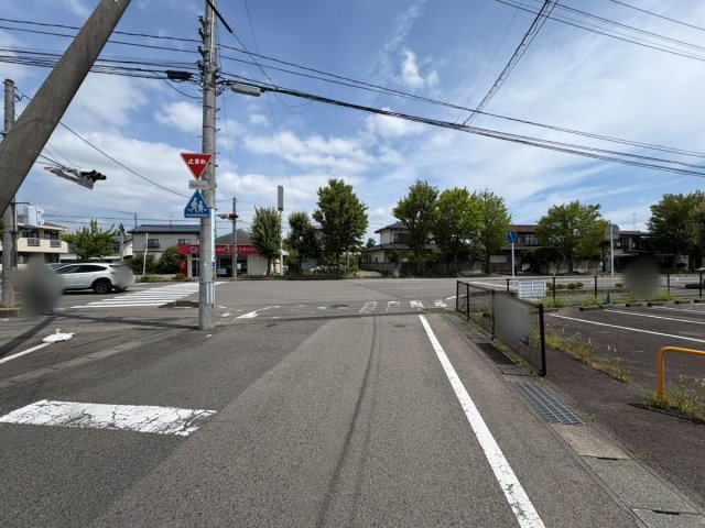 売地・事業用地　福島市八島町の前面道路含む現地写真