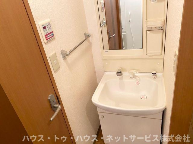 ピアリープレイスの洗面所