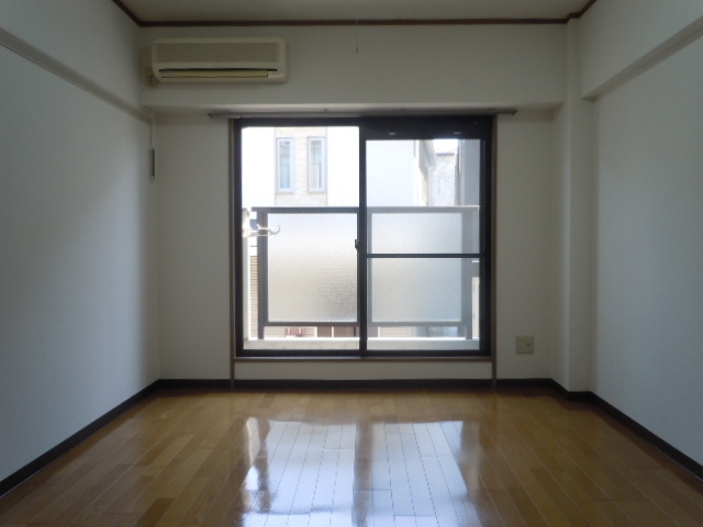 RIGEL岡町の寝室