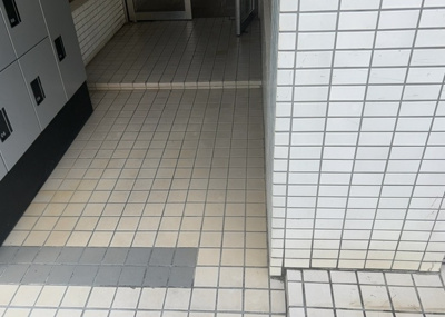 【その他共用部分】 | メゾン・ド・アンピール | 共用部分は、一棟の建物に住む区分所有者全員が共同で所有するとし、共用部分の管理、補修などは、区分所有者で形成される管理組合が行います。個人の判断で勝手に変更することはできませんので覚えておきましょう。