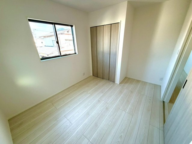 丸亀市土器町東　新築戸建４LDK　オール電化太陽光つきの洋室