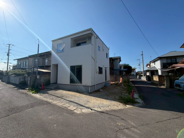 丸亀市土器町東　新築戸建４LDK　オール電化太陽光つき