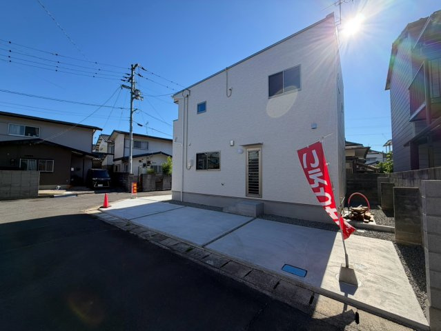 丸亀市土器町東　新築戸建４LDK　オール電化太陽光つきの前面道路含む現地写真
