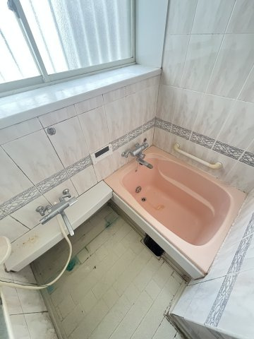 中古住宅　切通4丁目の浴室