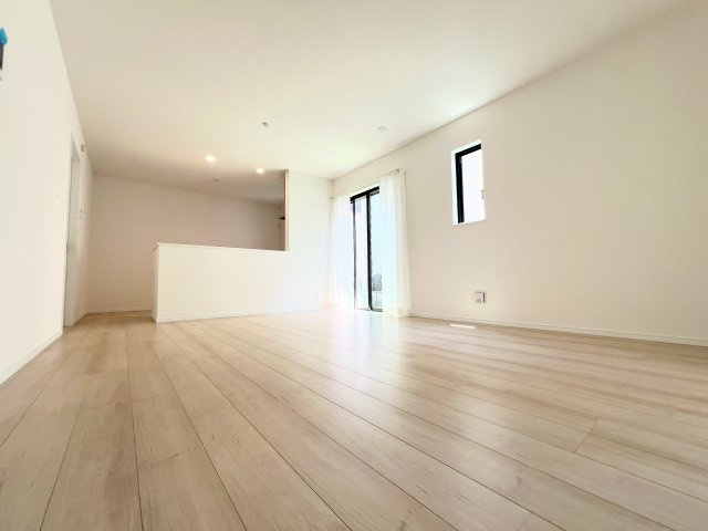 新築　武蔵村山市学園4丁目の居間・リビング