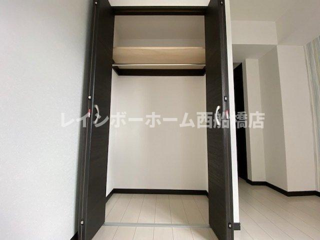 船橋市宮本８丁目の賃貸マンションの収納