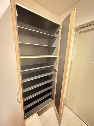ヴィルヌーブ庄屋の収納