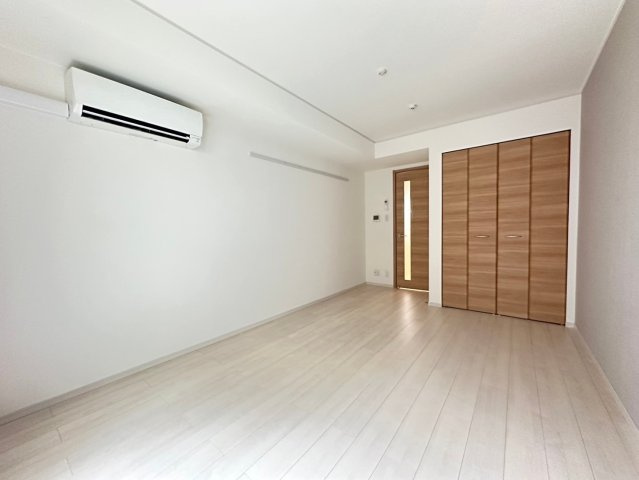 ヴィルヌーブ庄屋の居間・リビング