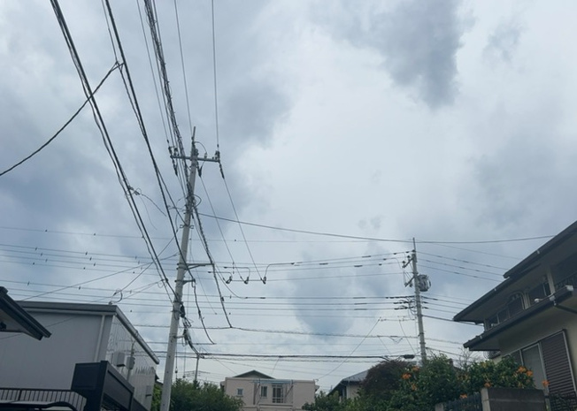 【展望】 | 眺望を気にして物件を探す場合、前面に建物が建っていないか現地で確認しましょう！前面に建物があると景色はもちろん、日当たりや風通しにも影響が出てきます。住んだ時のことを想像しながら現地見学をしましょう。