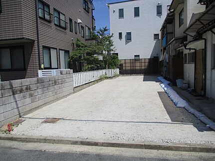 西区東観音町の外観