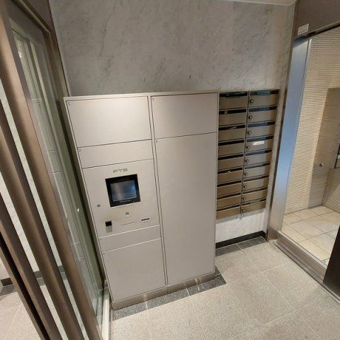 高円寺KYテラスのエントランス