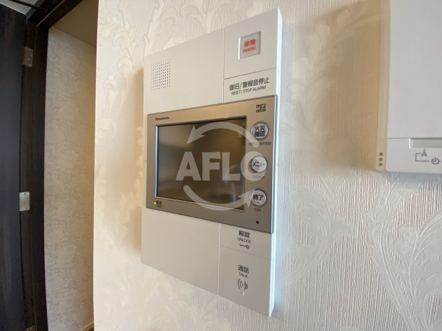 グランドメゾン新梅田タワーのセキュリティ|グランドメゾン新梅田タワー　TVモニター付きインターホン