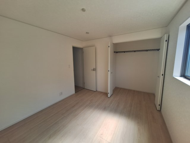 クレイドルガーデン高崎市吉井町下長根第3の洋室|現地撮影
