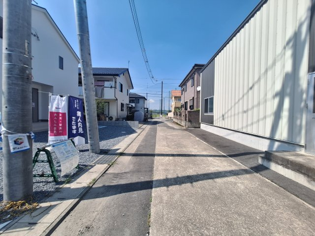 クレイドルガーデン高崎市吉井町下長根第3の前面道路含む現地写真|現地撮影