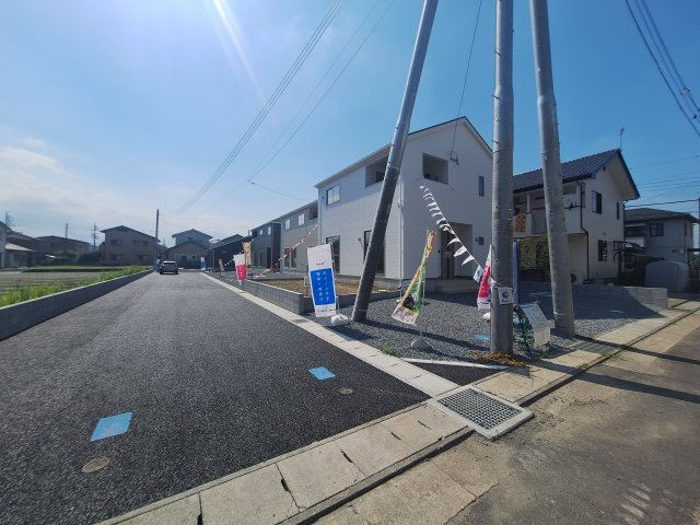 クレイドルガーデン高崎市吉井町下長根第3の前面道路含む現地写真|現地撮影