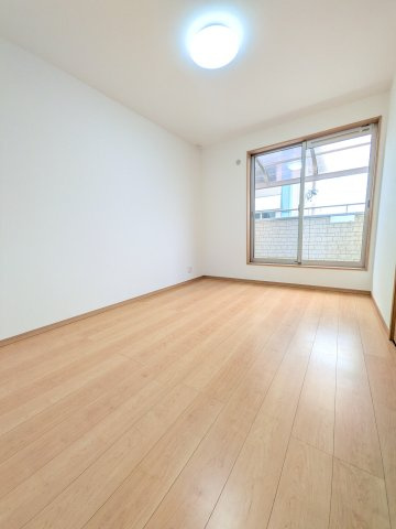 春日市小倉２丁目の中古一戸建の洋室|洋室6帖