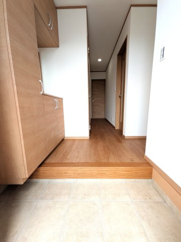 春日市小倉２丁目の中古一戸建の玄関