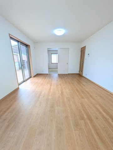 春日市小倉２丁目の中古一戸建の居間・リビング