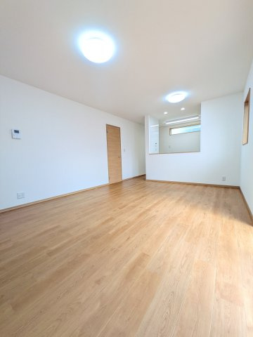 春日市小倉２丁目の中古一戸建の居間・リビング