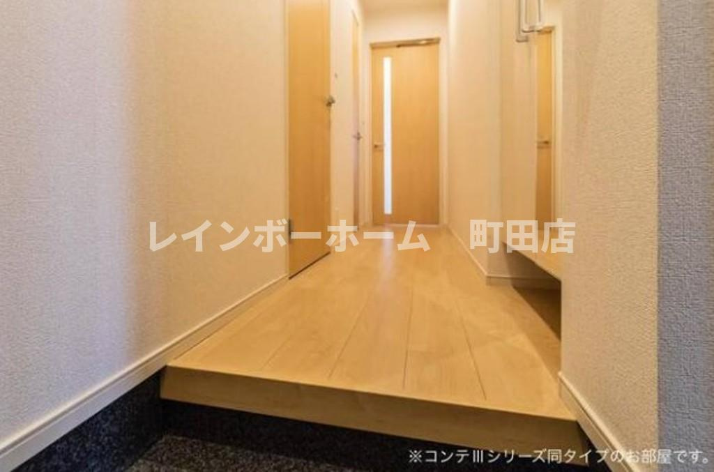 フォンテーヌ3※初期費用分割あと払いサービス利用可能物件の玄関
