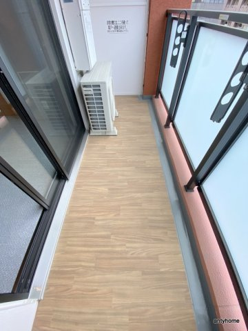 Uresidence Temmabashi　仲介手数料無料のバルコニー