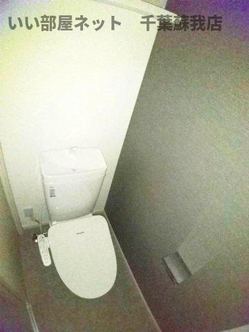 フォーサイト千葉寺のトイレ|落ち着いた色調のトイレです