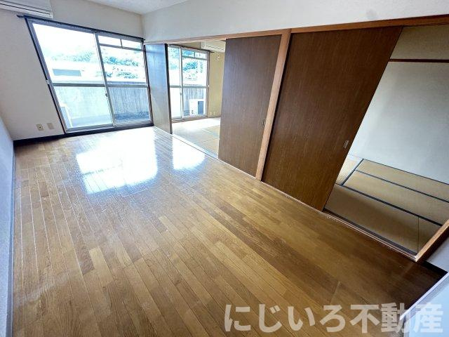 グリーンピア津乃峰の居間・リビング