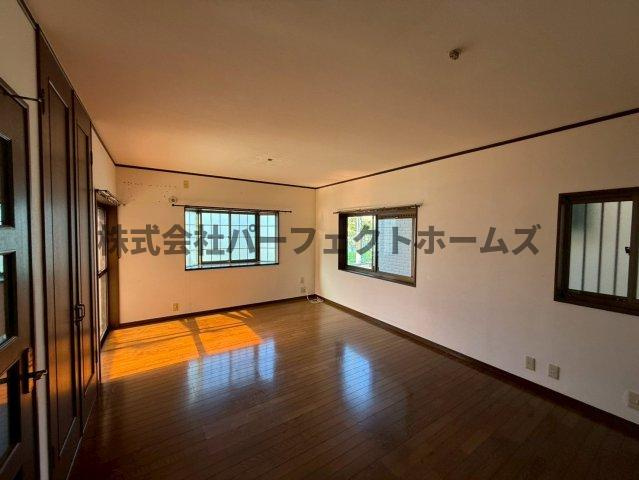 田口3丁目戸建　賃貸の居間・リビング|ゆったり過ごせる居間です