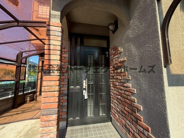 田口3丁目戸建　賃貸のエントランス|落ち着いたエントランスです
