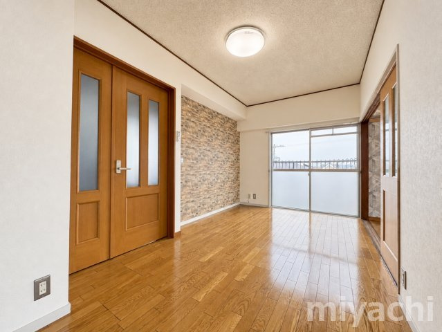 光マンションの内装
