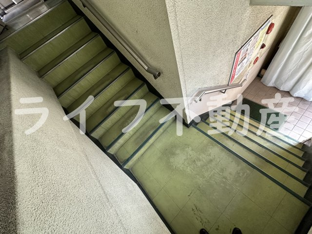 メゾンしずかのロビー