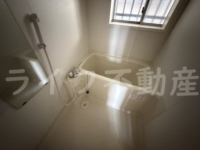 メゾンしずかの浴室