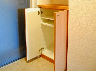 【玄関】エルセレーノ吹田
