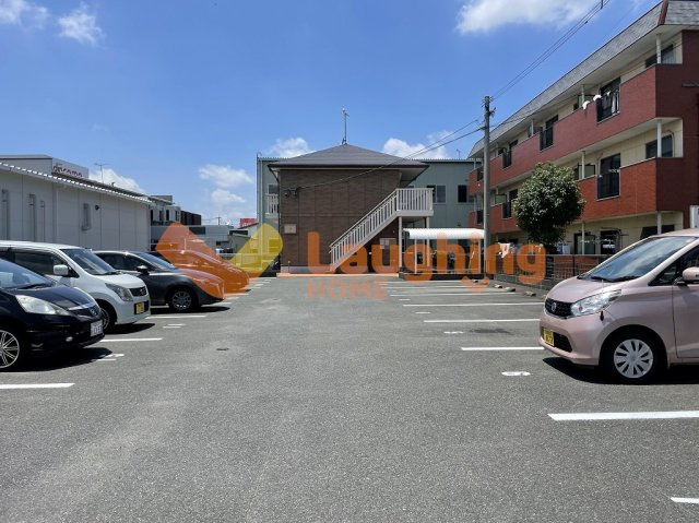 ハートフルハイツの駐車場|駐車場があるので、車を買う予定の方も安心です