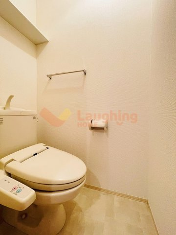 ハートフルハイツのトイレ|ゆったりとした空間のトイレです※別号室のお写真になります。