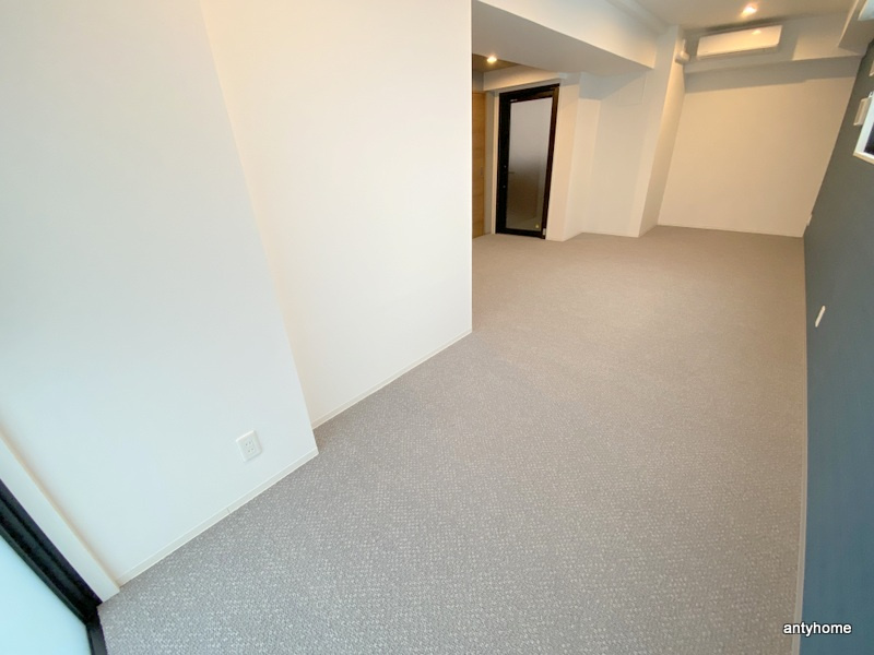 Uresidence Temmabashi　仲介手数料無料の洋室