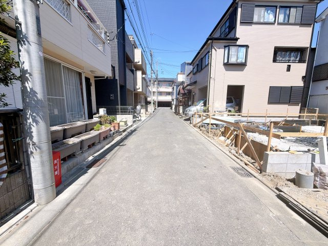 さいたま市桜区西堀1期の前面道路含む現地写真