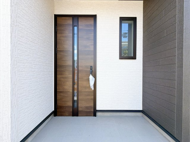 さいたま市栄和8期の玄関|資料請求、お電話でのお問合せ、いつでも丁寧に対応させていただきます！不動産業界のプロフェッショナルが集う弊社にぜひ一度ご相談ください！