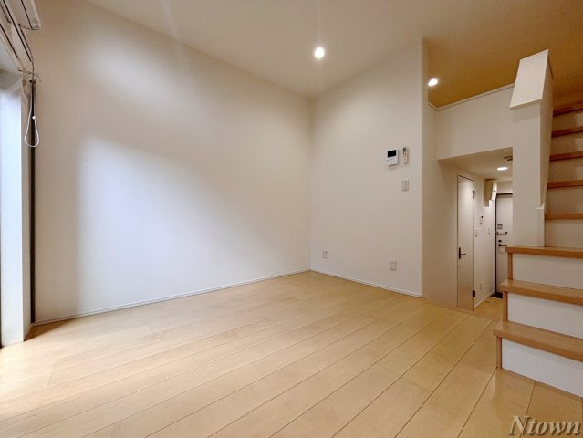 【居間・リビング】 | アヴニール・モンテ | ゆったり過ごせる居間です