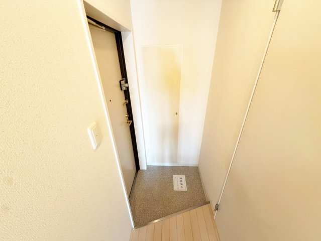 カルム小西Ⅱの玄関