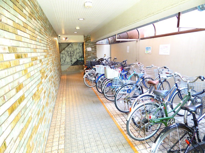 【その他共用部分】モンラヴィ甲南町