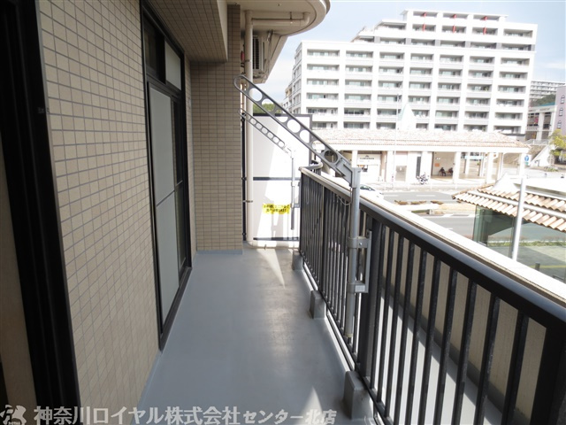 【バルコニー】