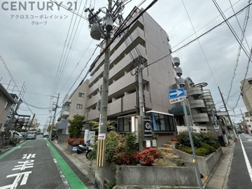 安心のオートロック付きです☆